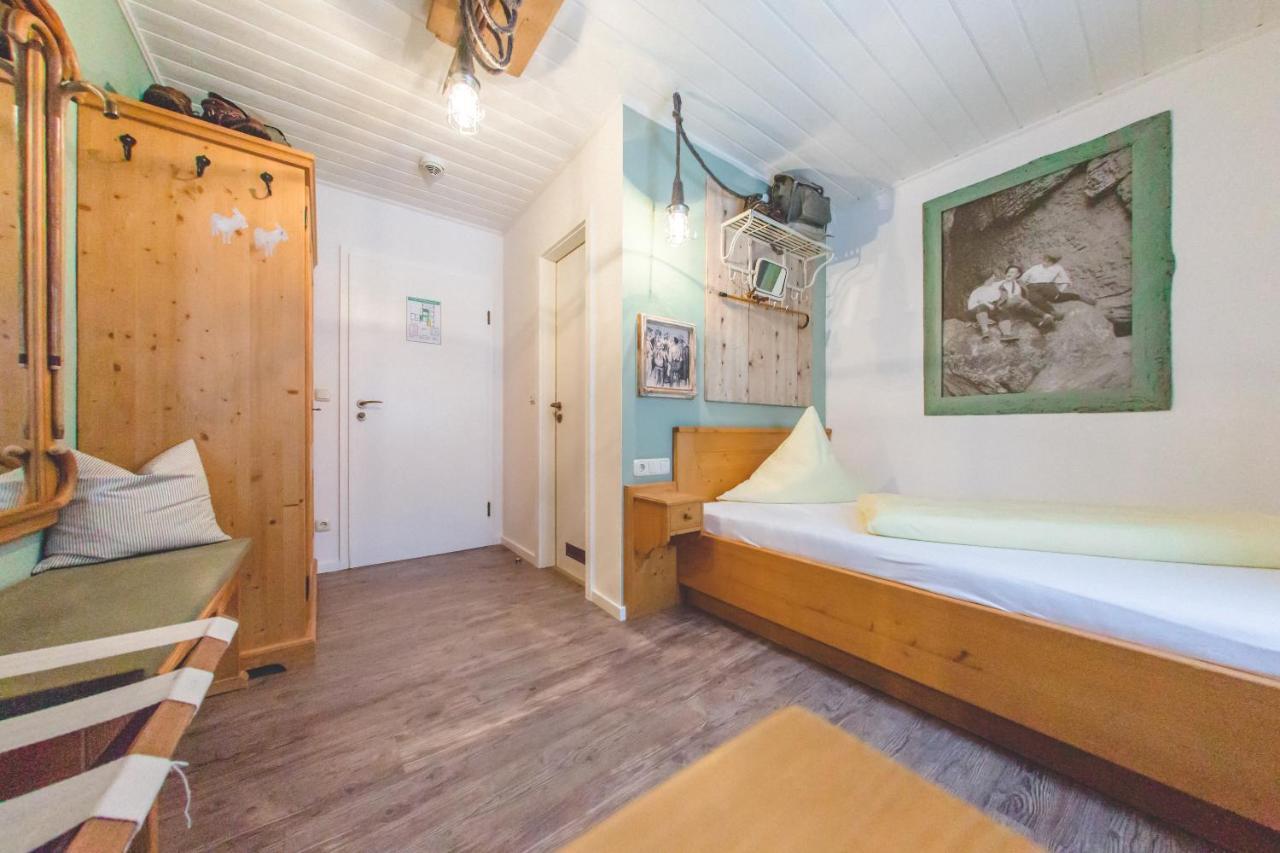 Berggasthof Hotel Duftbraeu I Ruhige Alleinlage I Mitten Im Gruenen Samerberg Kültér fotó