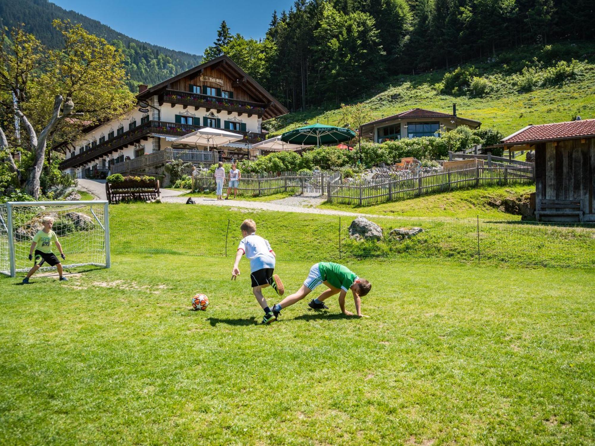 Berggasthof Hotel Duftbraeu I Ruhige Alleinlage I Mitten Im Gruenen Samerberg Kültér fotó